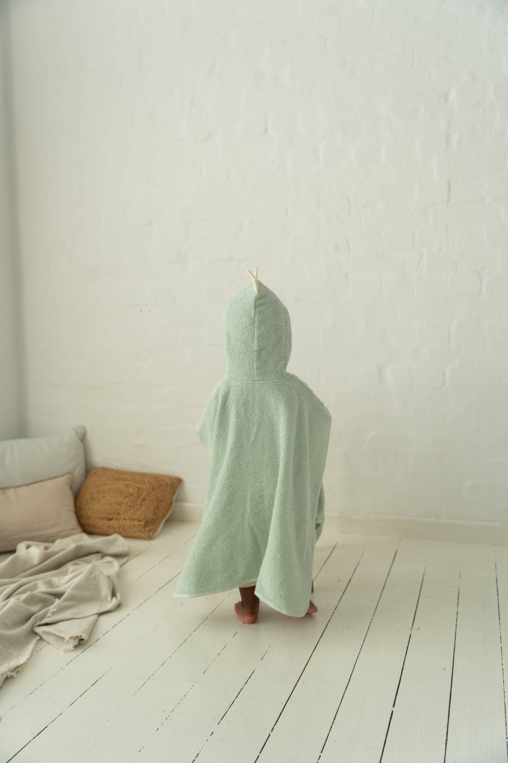 Liliput - Dínós baba fürdőponcsó 0-12 hónapos korig ajánlott