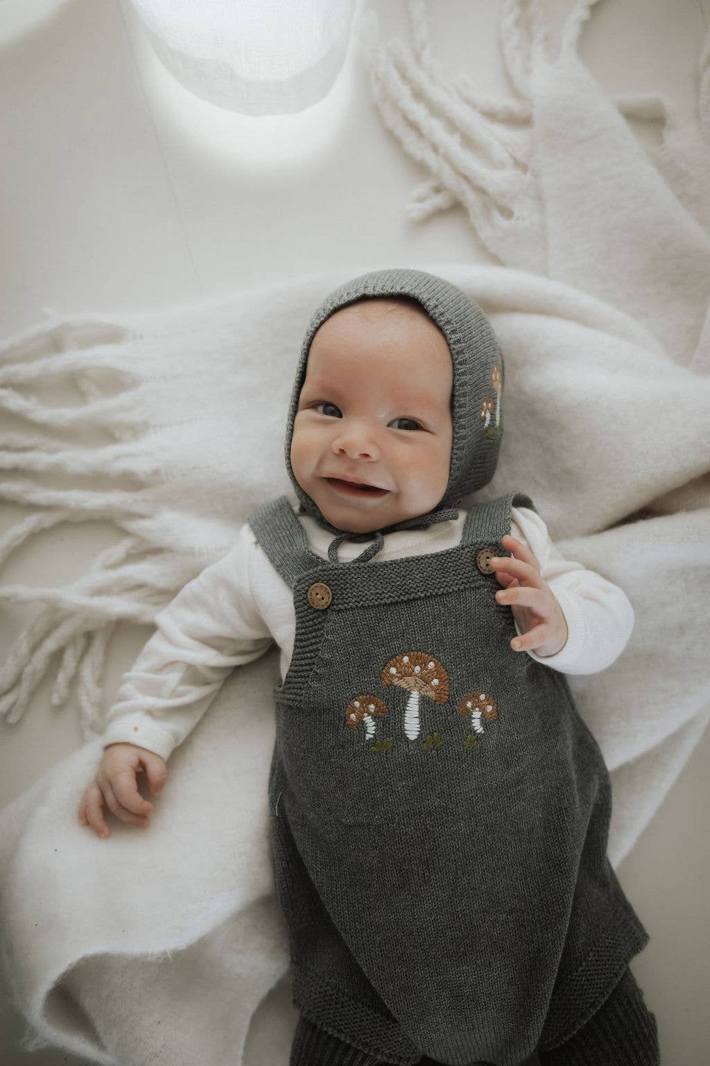 Annie & Charles - Kötött szett- Gombás