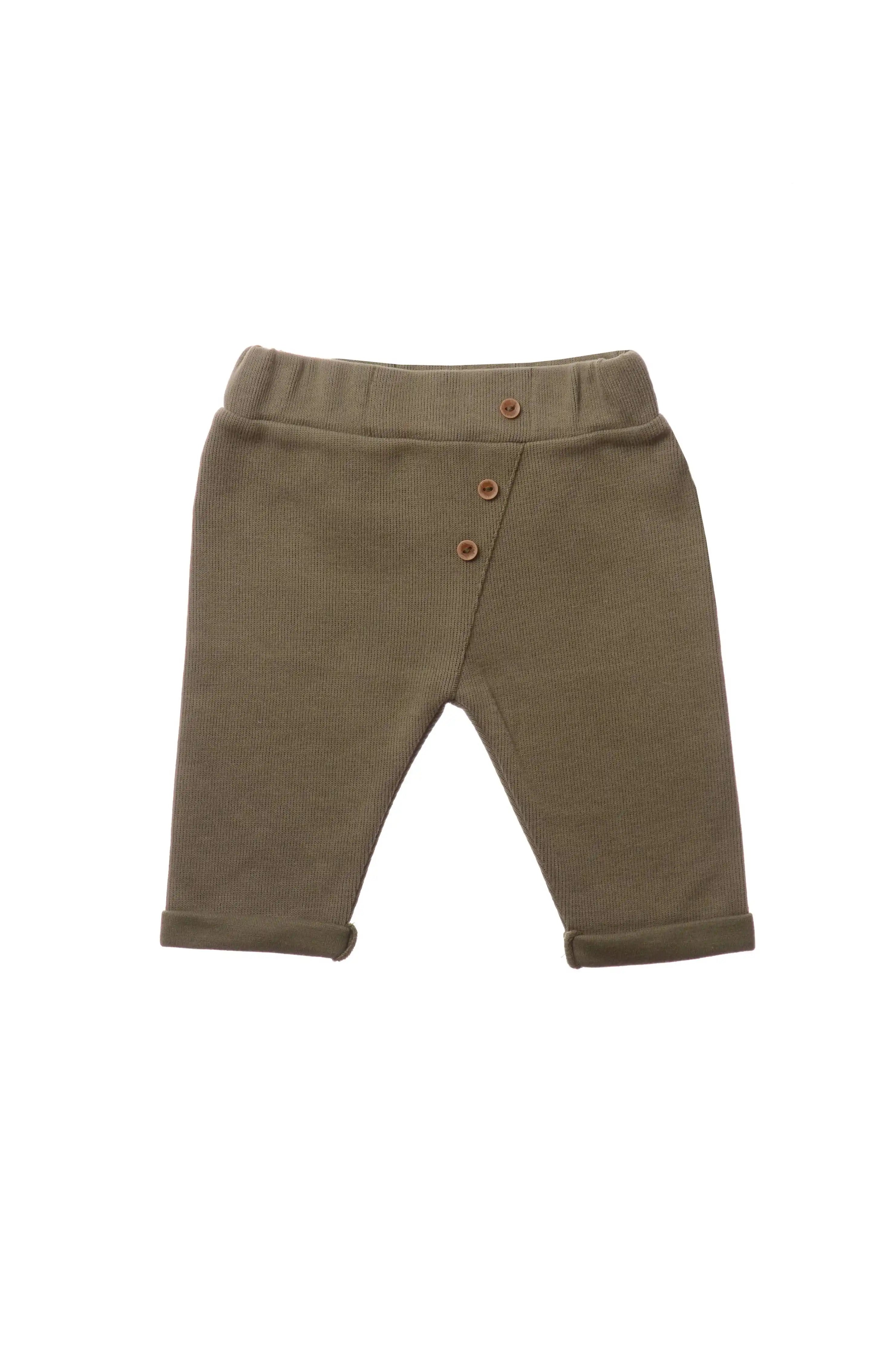 Liliput babaszett oliva feher