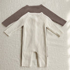 Annie & Charles - Kötött body sapkával: krém szinű/ 3–6 hónapos babáknak